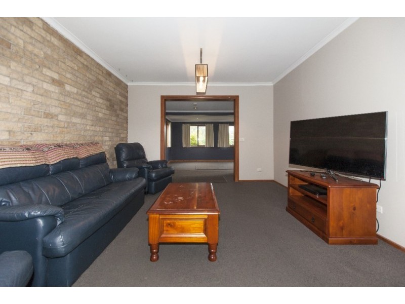 17 Kneebone Street, Ararat VIC 3377