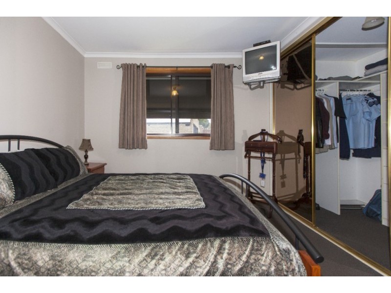 17 Kneebone Street, Ararat VIC 3377