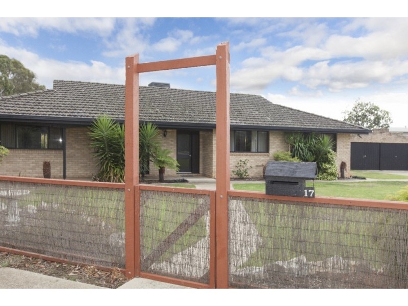 17 Kneebone Street, Ararat VIC 3377