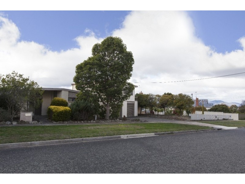 21 Ford Street, Ararat VIC 3377