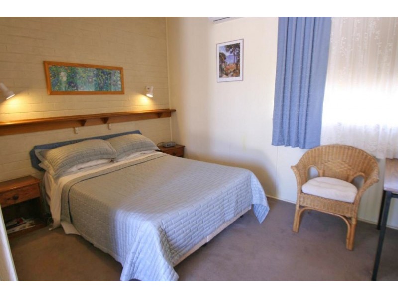 2173 Glenelg H/way, Lake Bolac VIC 3351