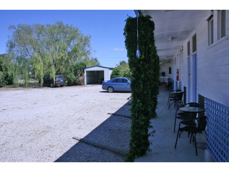 2173 Glenelg H/way, Lake Bolac VIC 3351