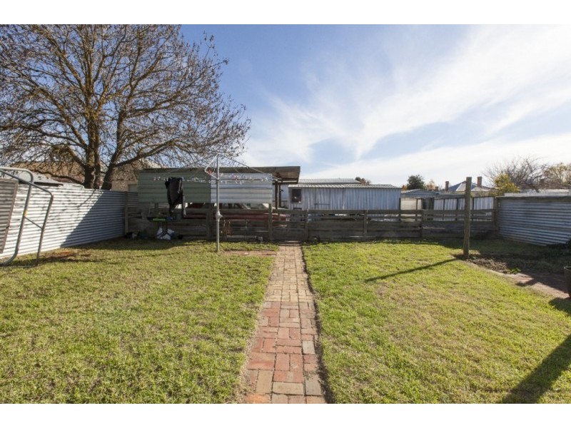 35 Maude Street, Ararat VIC 3377