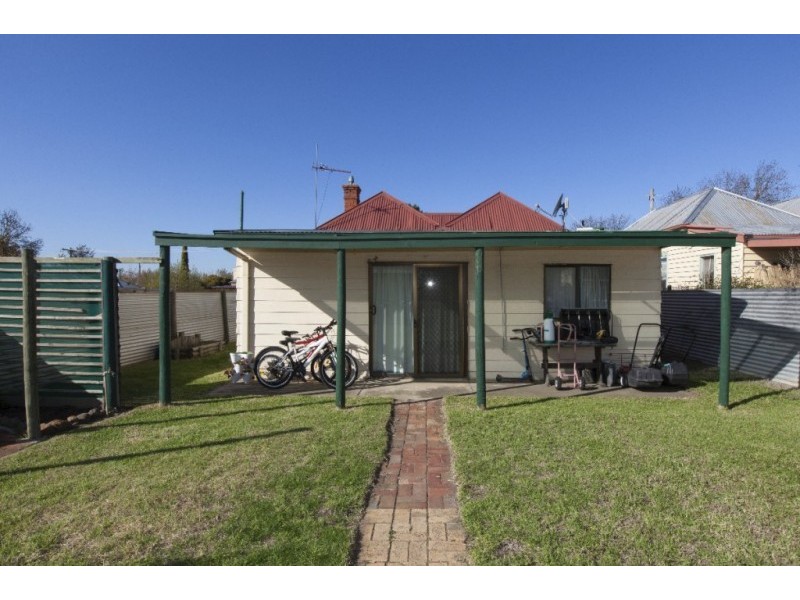 35 Maude Street, Ararat VIC 3377