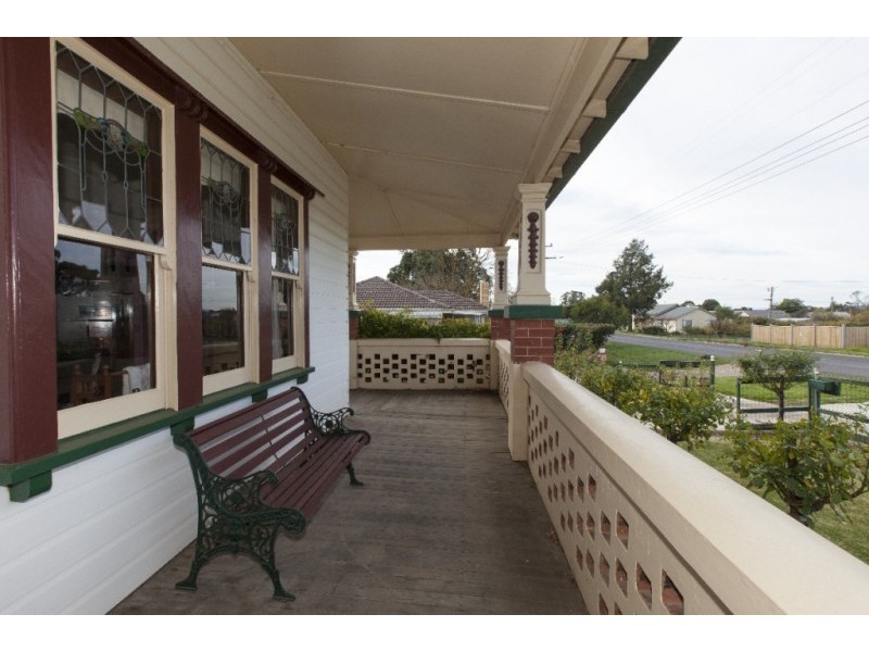 4 Queen Street South, Ararat VIC 3377