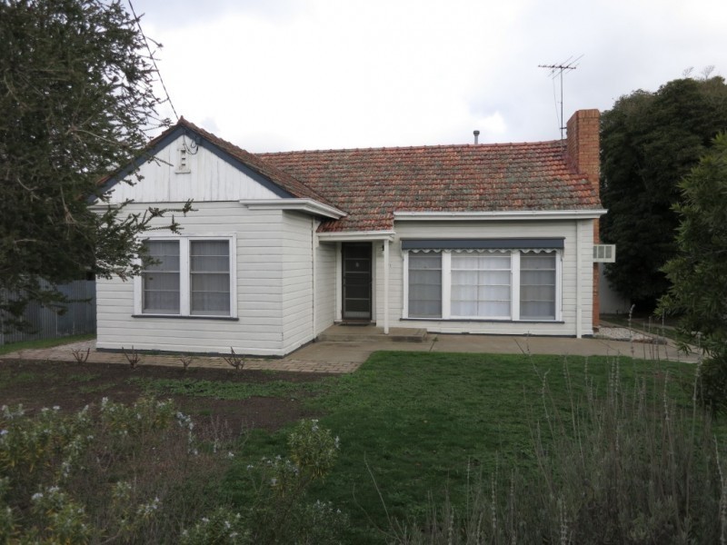 52 Moore Street, Ararat VIC 3377