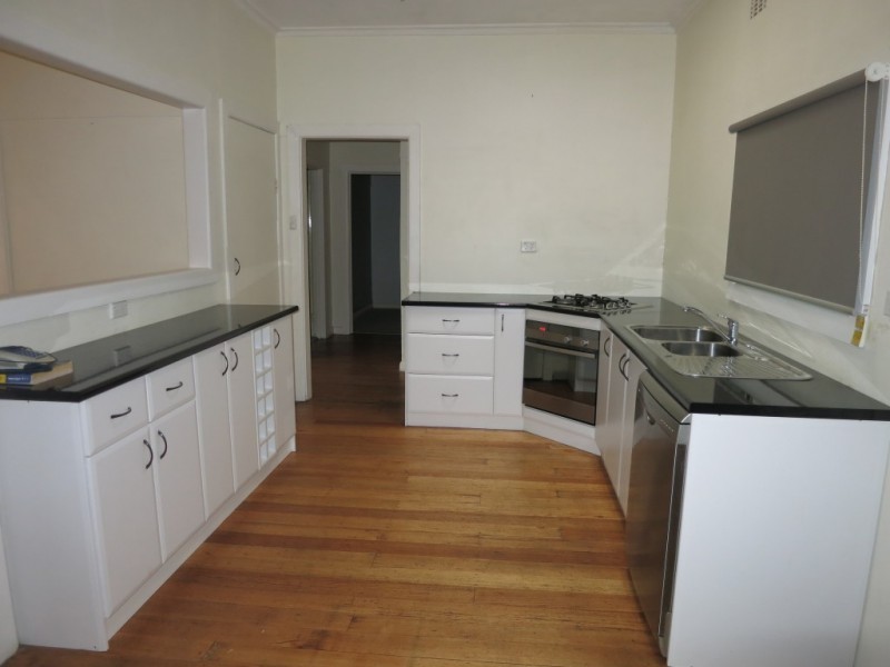 52 Moore Street, Ararat VIC 3377