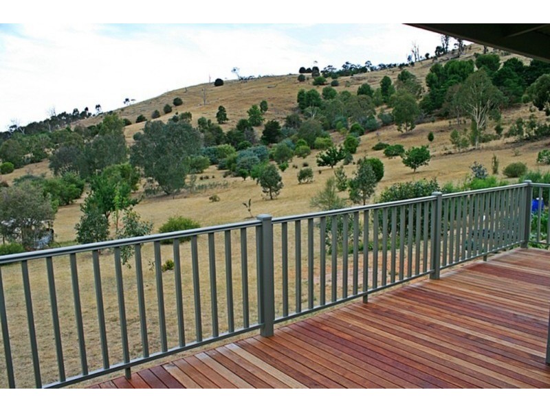 16 Jeffery Lane, Landsborough VIC 3384