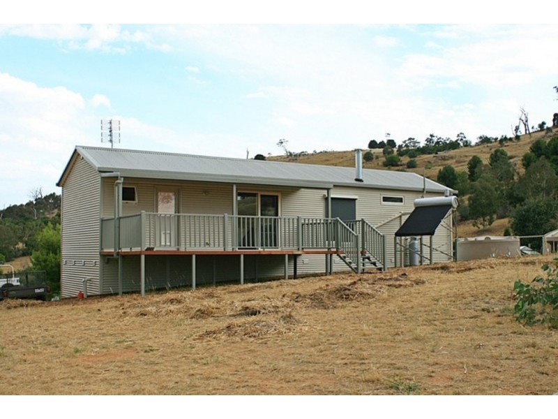 16 Jeffery Lane, Landsborough VIC 3384