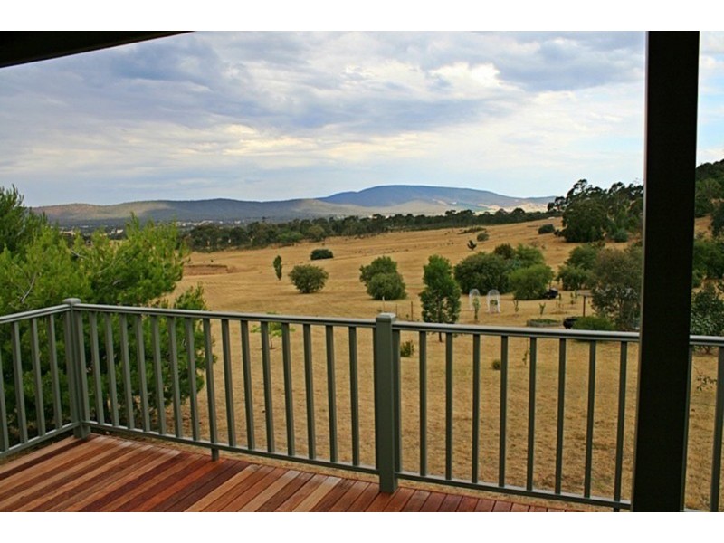 16 Jeffery Lane, Landsborough VIC 3384