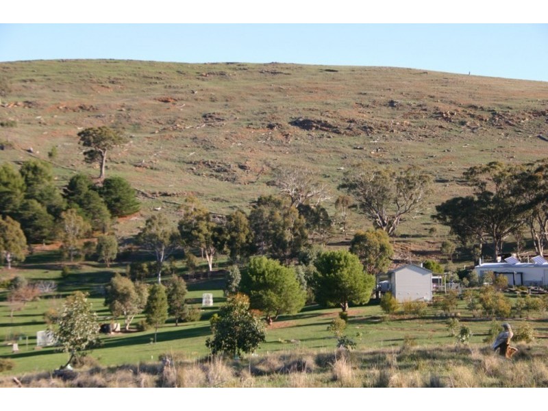 16 Jeffery Lane, Landsborough VIC 3384