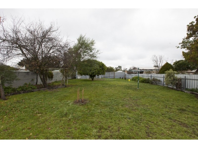 11 Flattely Street, Ararat VIC 3377