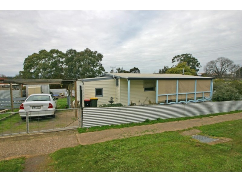 64 Queen Street, Ararat VIC 3377