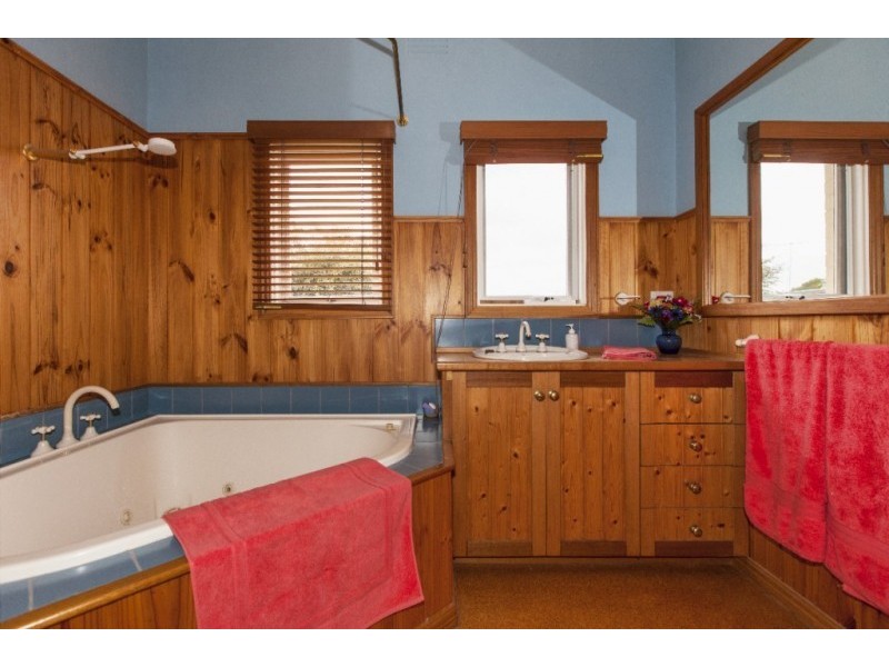 32 Coad Street, Ararat VIC 3377