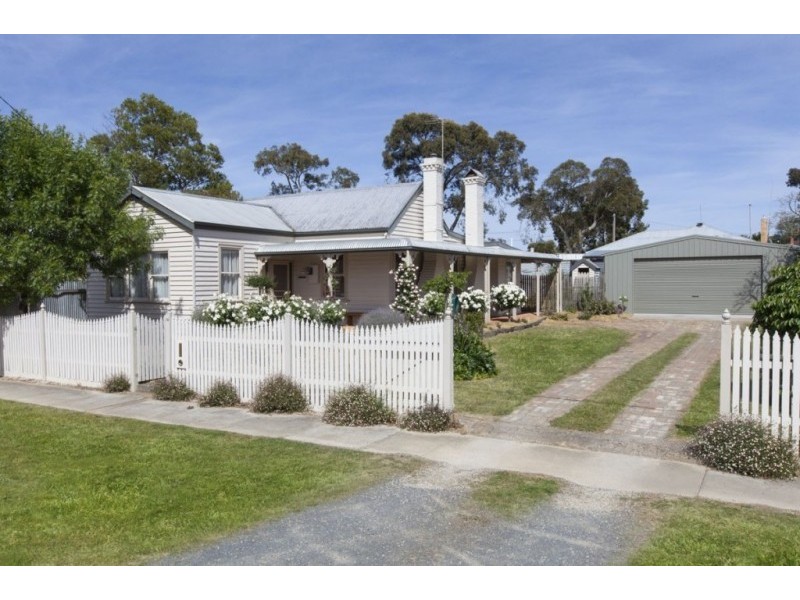 13 Queen Street, Ararat VIC 3377