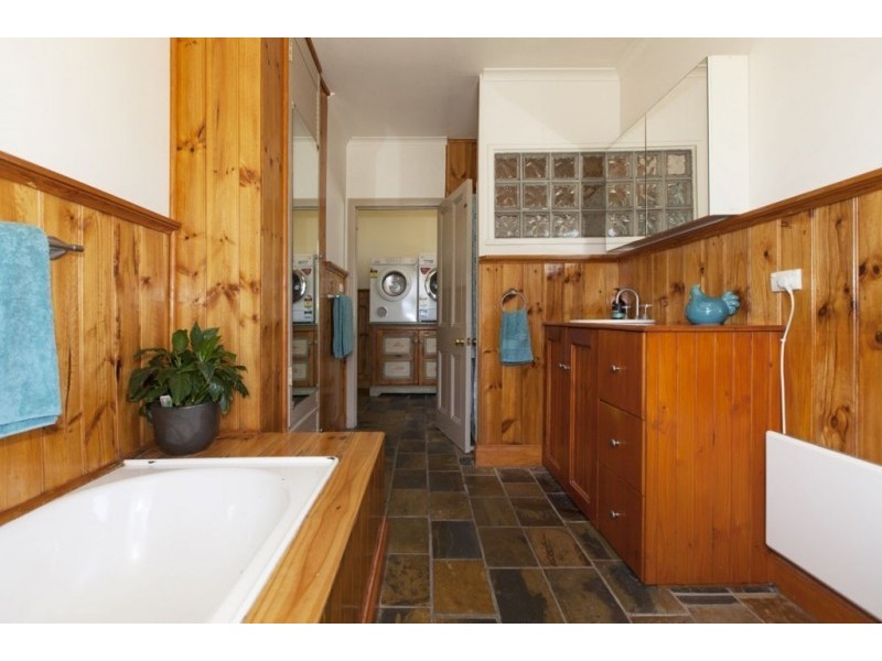 13 Queen Street, Ararat VIC 3377