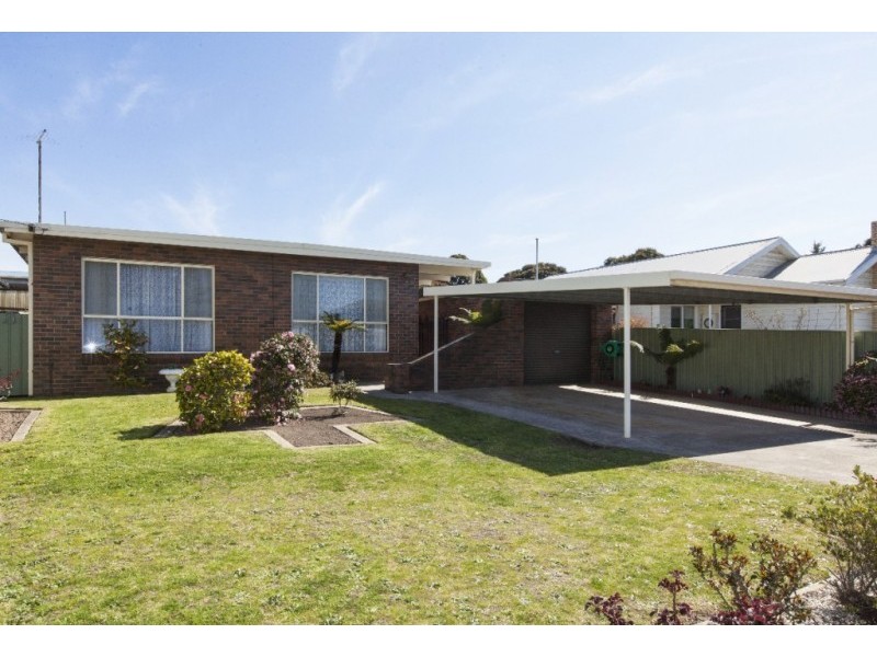 20 Queen Street South, Ararat VIC 3377