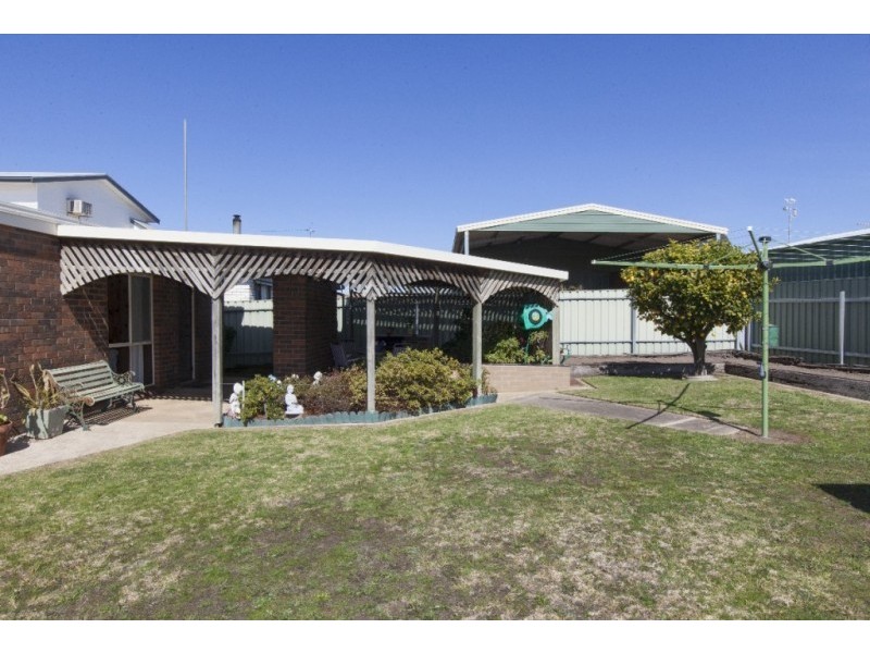 20 Queen Street South, Ararat VIC 3377