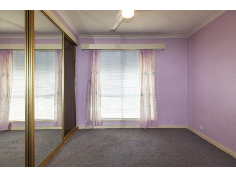 15 Neylan Street, Ararat VIC 3377