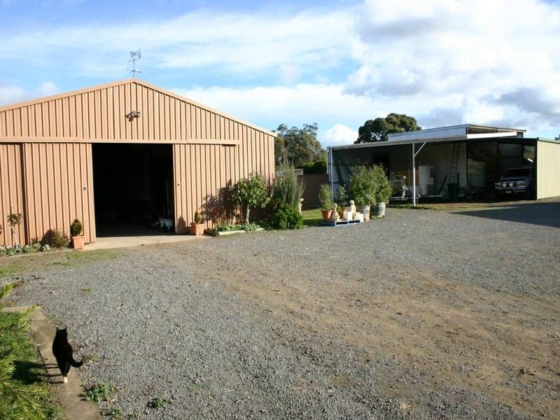 9 Hadland Street, Ararat VIC 3377