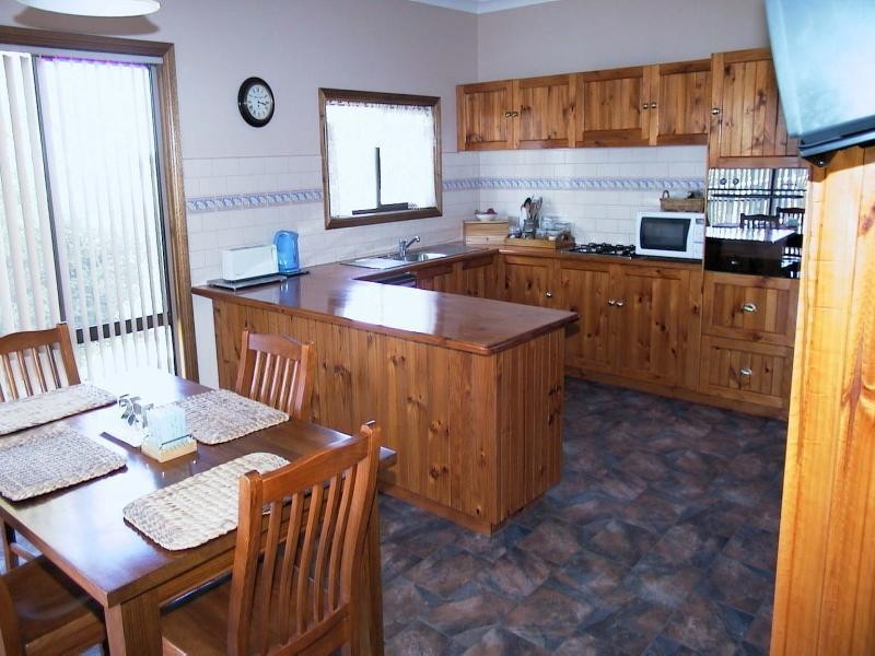 398 Barkly STREET, Ararat VIC 3377