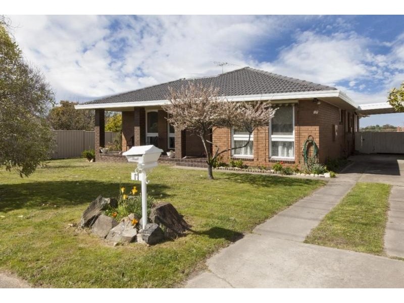 17 High Street West, Ararat VIC 3377