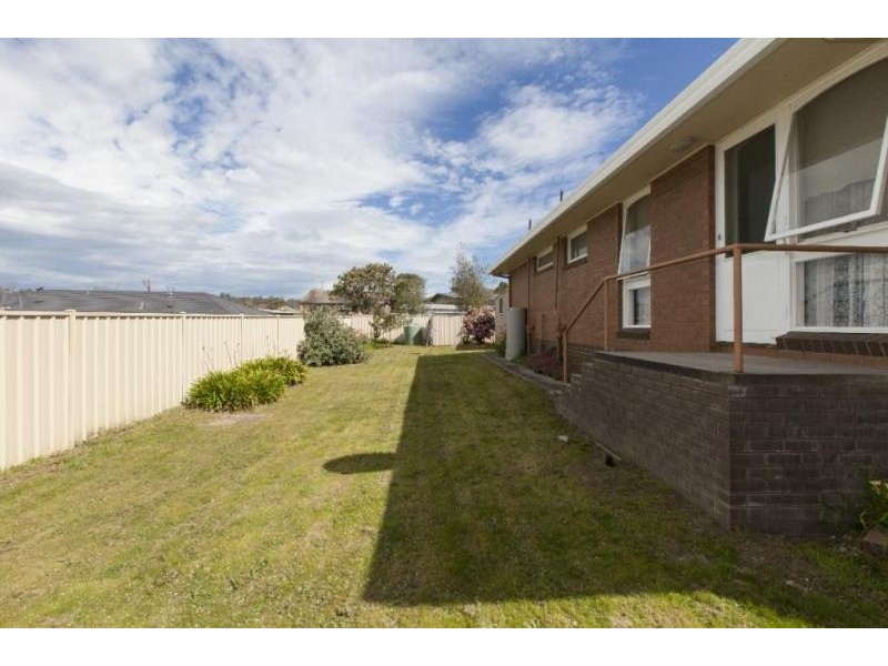 17 High Street West, Ararat VIC 3377