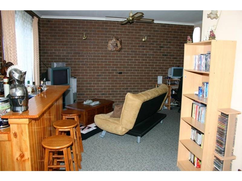 8 Kneebone Street, Ararat VIC 3377