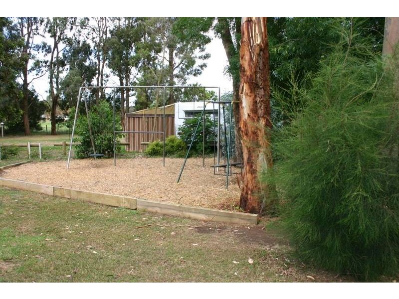 1 Foreshore Road, Lake Bolac VIC 3351