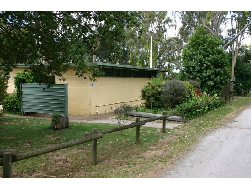 1 Foreshore Road, Lake Bolac VIC 3351