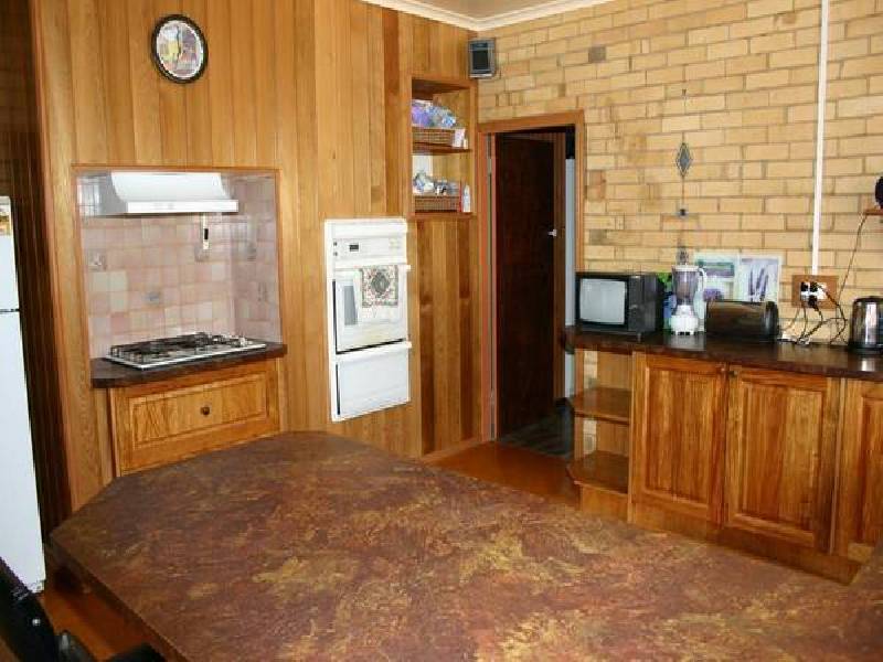 13-15 Barkly Street, Ararat VIC 3377