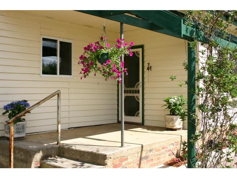 42 Albert Street, Ararat VIC 3377
