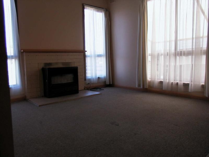 64 Smith Street, Ararat VIC 3377