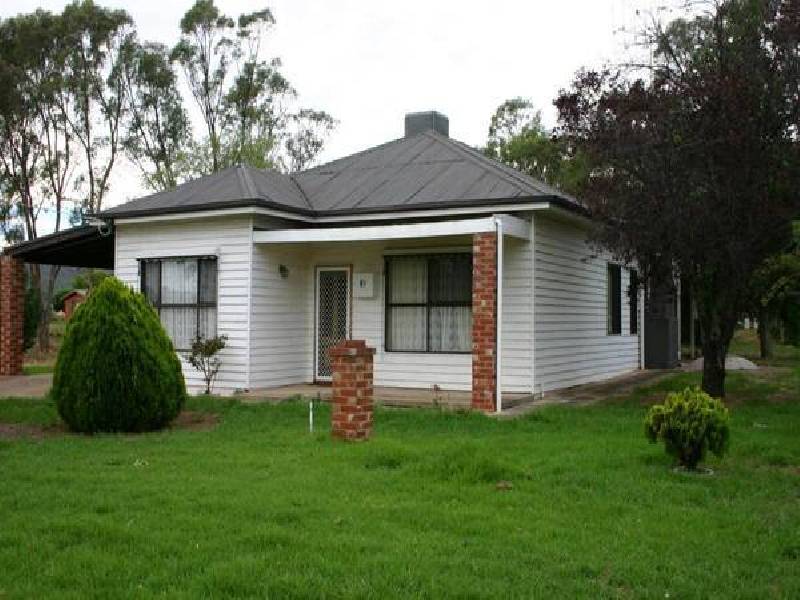 54 McKinlay Street, Landsborough VIC 3384