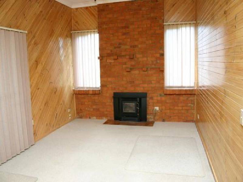 54 McKinlay Street, Landsborough VIC 3384