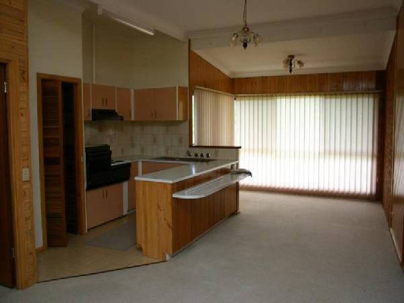 54 McKinlay Street, Landsborough VIC 3384