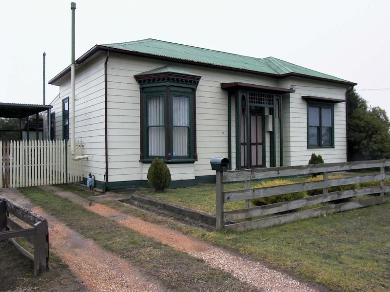 39 Fay Street, Ararat VIC 3377