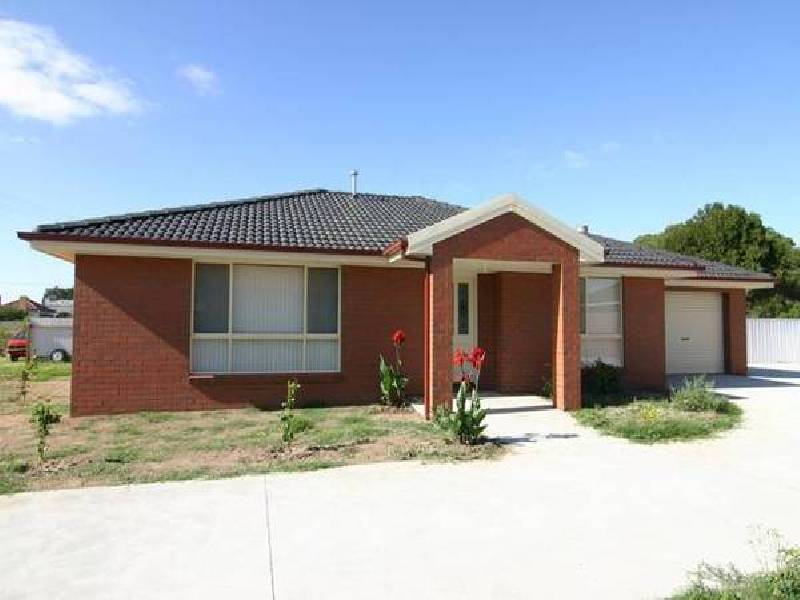 2/93 Queen Street, Ararat VIC 3377