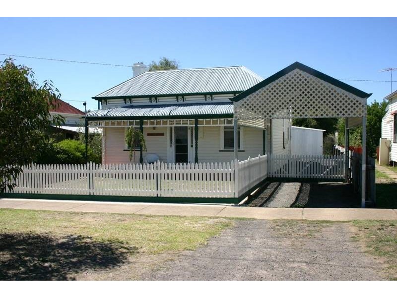 32 Palmer Street, Ararat VIC 3377