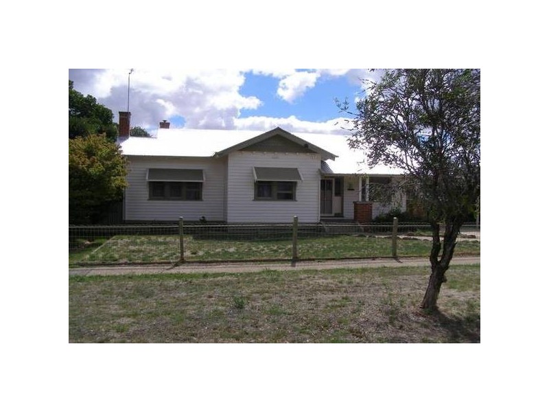 43 Albert Street, Ararat VIC 3377