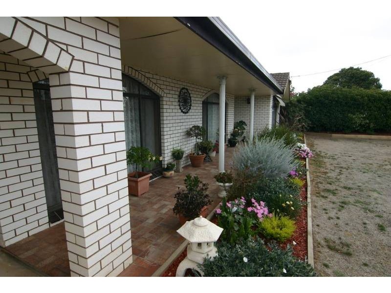 62 Commercial Street, Willaura VIC 3379