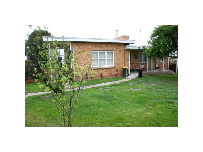 75 Queen Street, Ararat VIC 3377