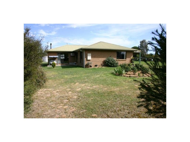 48 Jacksons Creek Road, Ararat VIC 3377