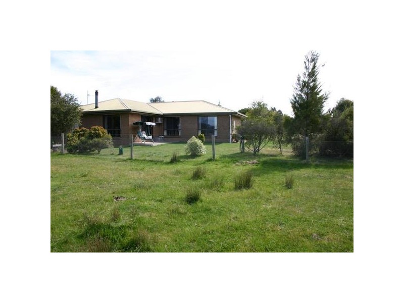 48 Jacksons Creek Road, Ararat VIC 3377