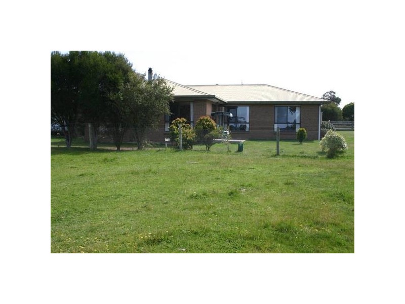 48 Jacksons Creek Road, Ararat VIC 3377