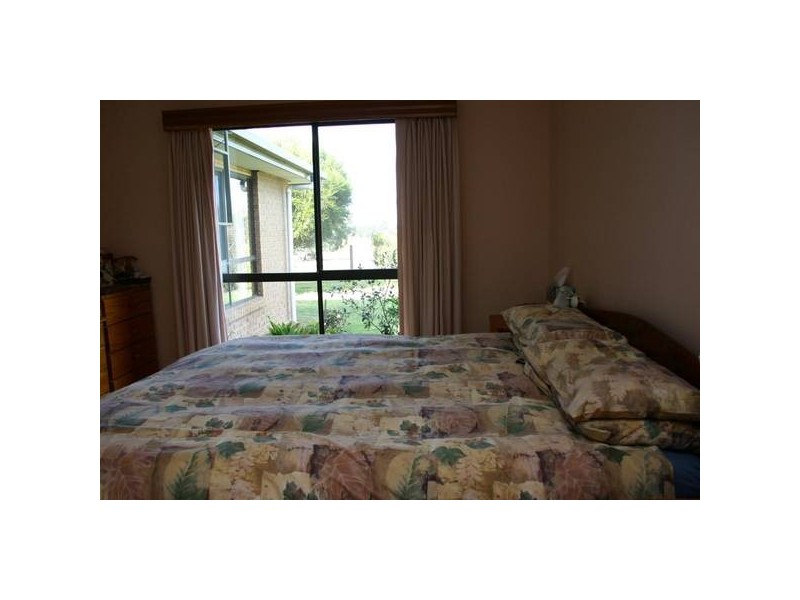 48 Jacksons Creek Road, Ararat VIC 3377