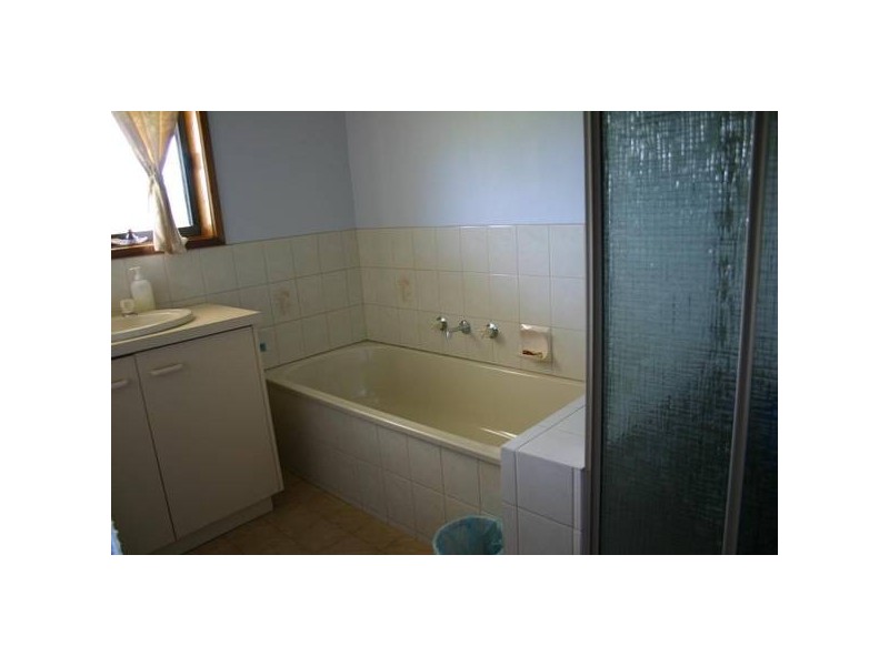 48 Jacksons Creek Road, Ararat VIC 3377