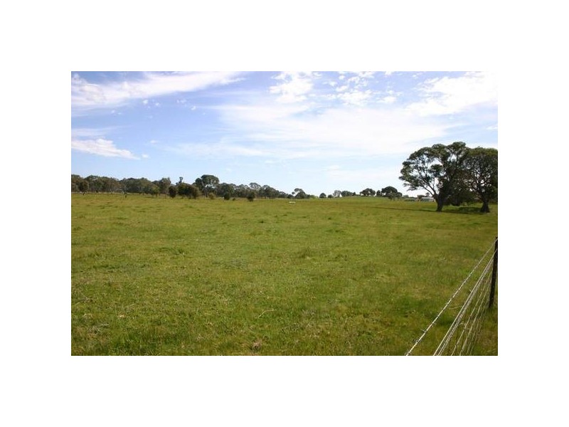 48 Jacksons Creek Road, Ararat VIC 3377