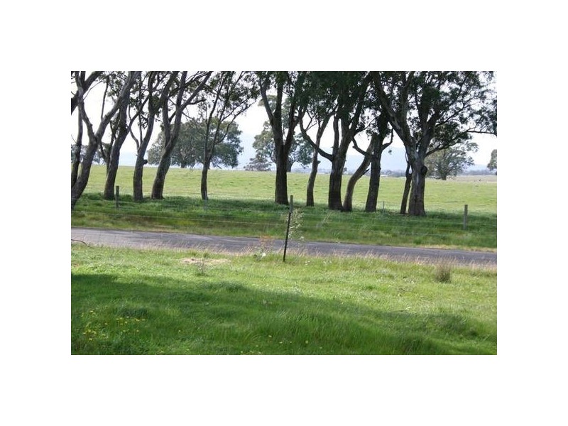 48 Jacksons Creek Road, Ararat VIC 3377