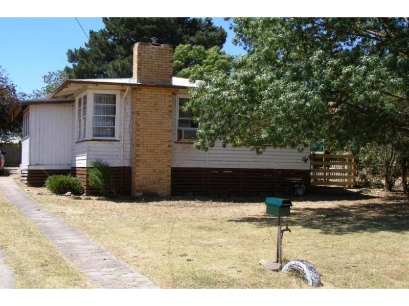 31 Montgomery Street, Ararat VIC 3377